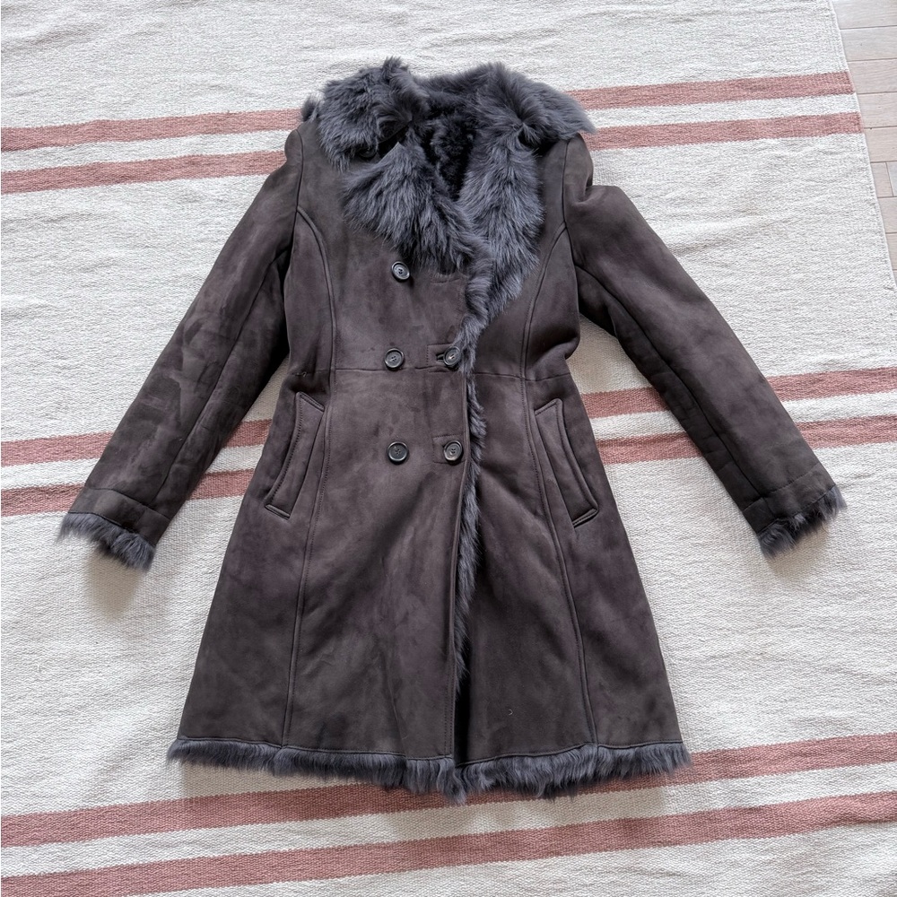 Burberry London genuine shearling fur Trench Coat size 6 size small